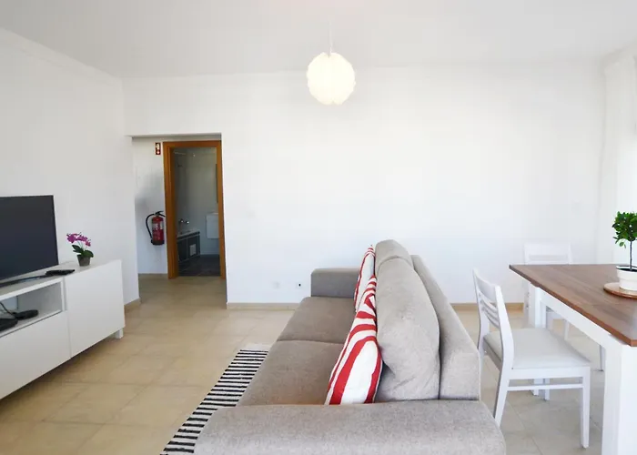 Avo Manela By Algest Apartment